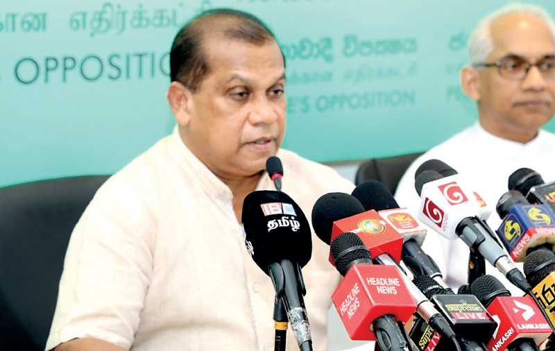 මේ ආණ්ඩුව වංචා දූෂණ ගැන දැනගන්න තිබෙන අයිතියත් වළක්වමින් ඉන්නවා – සජබ මහලේකම් රංජිත් මද්දුම බණ්ඩාර මහතා