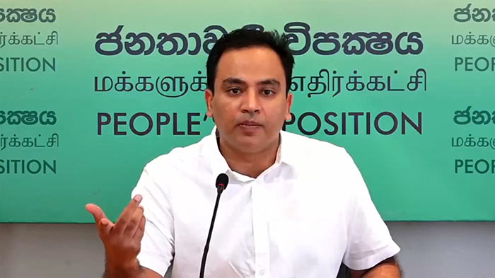 “ප්‍රජාතන්ත්‍රවාදී අයිතීන් මර්දනය කරන්න ජනමතයක් නැති රනිල් රාජපක්ෂට ඉඩදෙන්නේ නෑ” – හර්ෂණ රාජකරුණා (VIDEO)