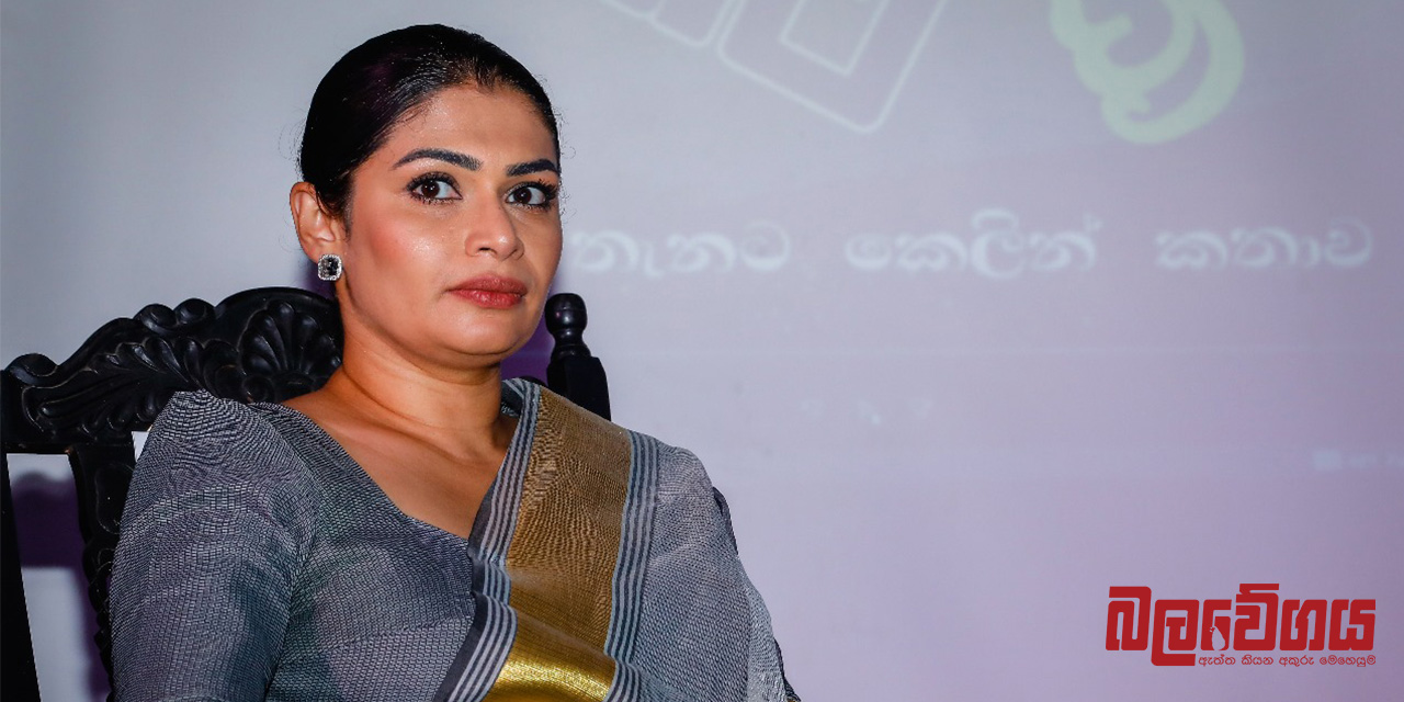 ජනාධිපති කෙනෙක් පන්නලා දාපු මිනිස්සු, මෙහෙම ඉන්න එක හරිද ? (VIDEO)