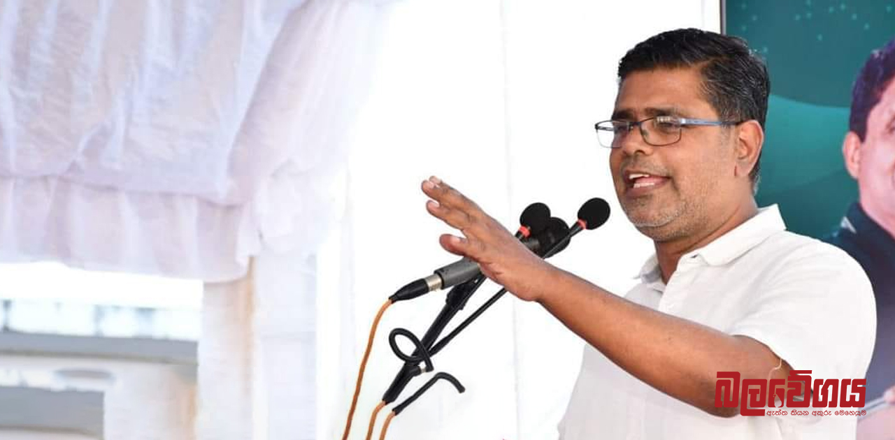 “මොළේ තිබෙන කිසිදු අයෙක් වත්මන් පාලකයන් එක්ක ජාතික ආණ්ඩු නිර්මාණය කරන්නේ නෑ” – මුජිබර් රහුමාන් (VIDEO)