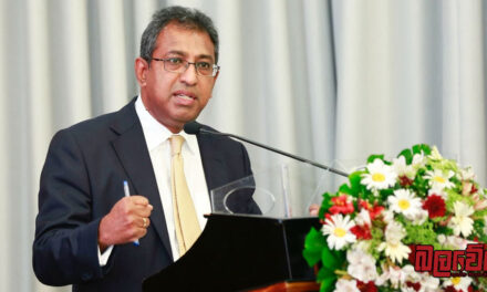 “ජනාධිපතිතුමා….. ඔබතුමා ඔය කරගන්නේ ඉතාම ලොකු වැරැද්දක්, තාම වෙලාව තියනවා Online පනත ඉල්ලා අස්කරගන්න…” ආචාර්ය හර්ෂ ද සිල්වා (VIDEO)